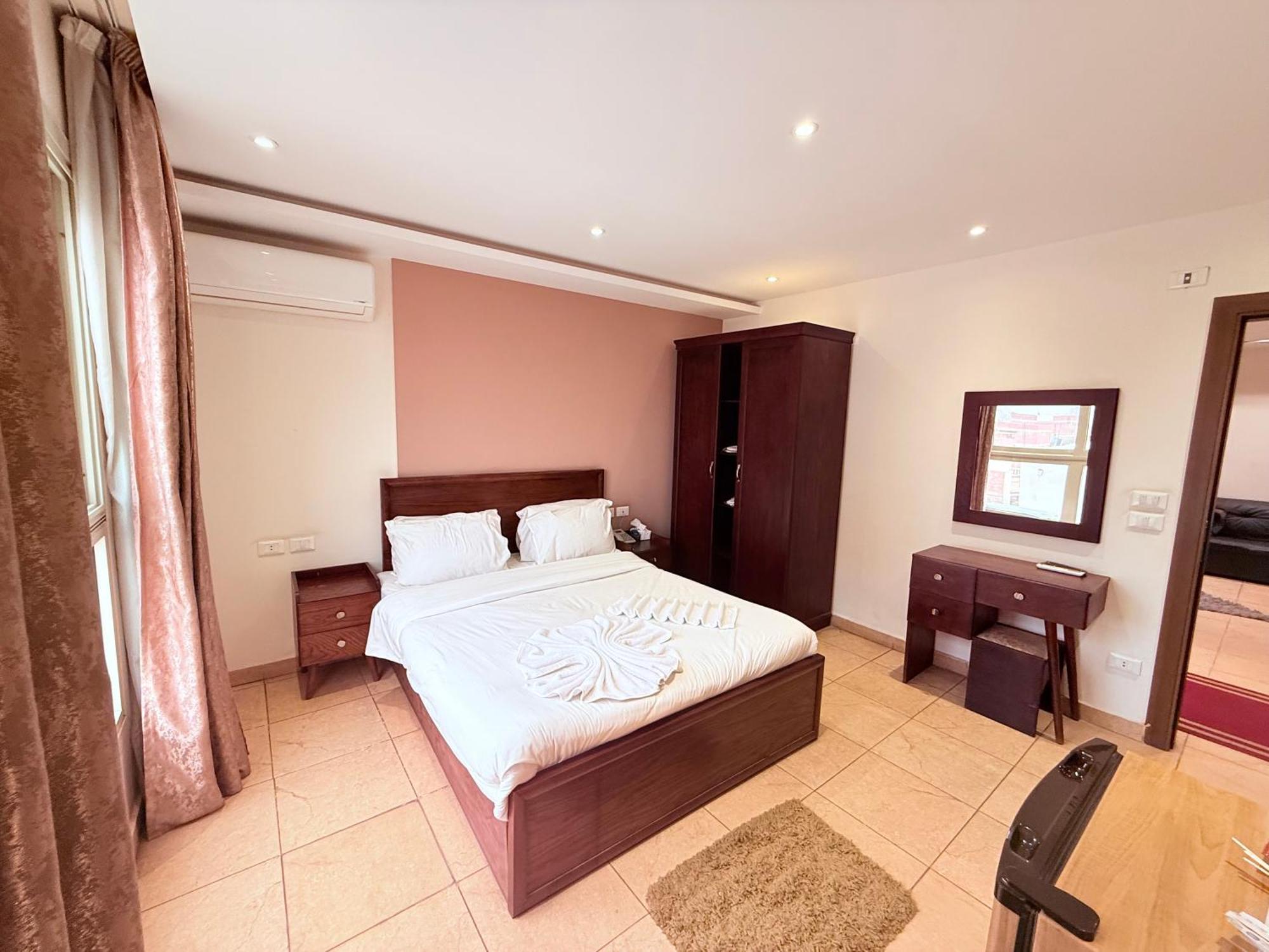 King Khafren View Inn Kafret el-Gabal Buitenkant foto